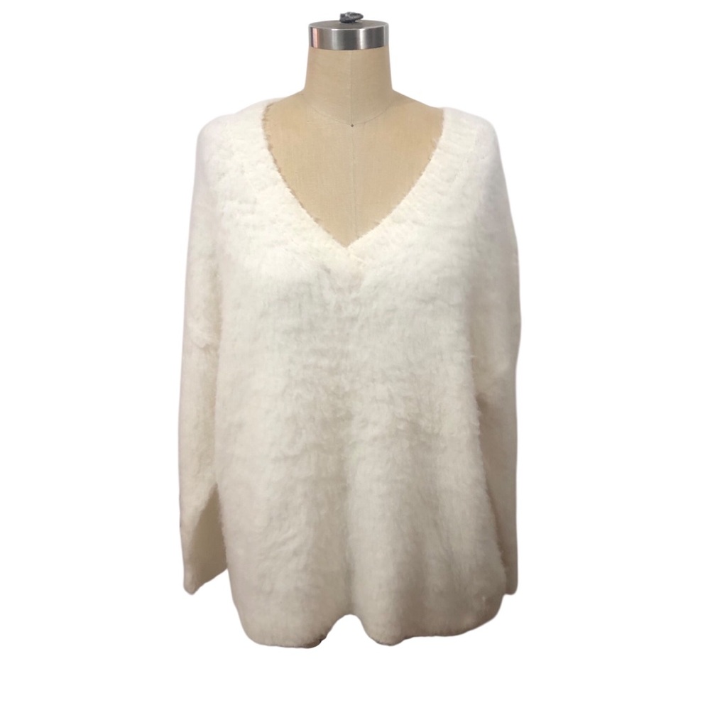 NWT Anthropologie Women's Ivory V-Neck Pullover Sweater size Medium cozy soft